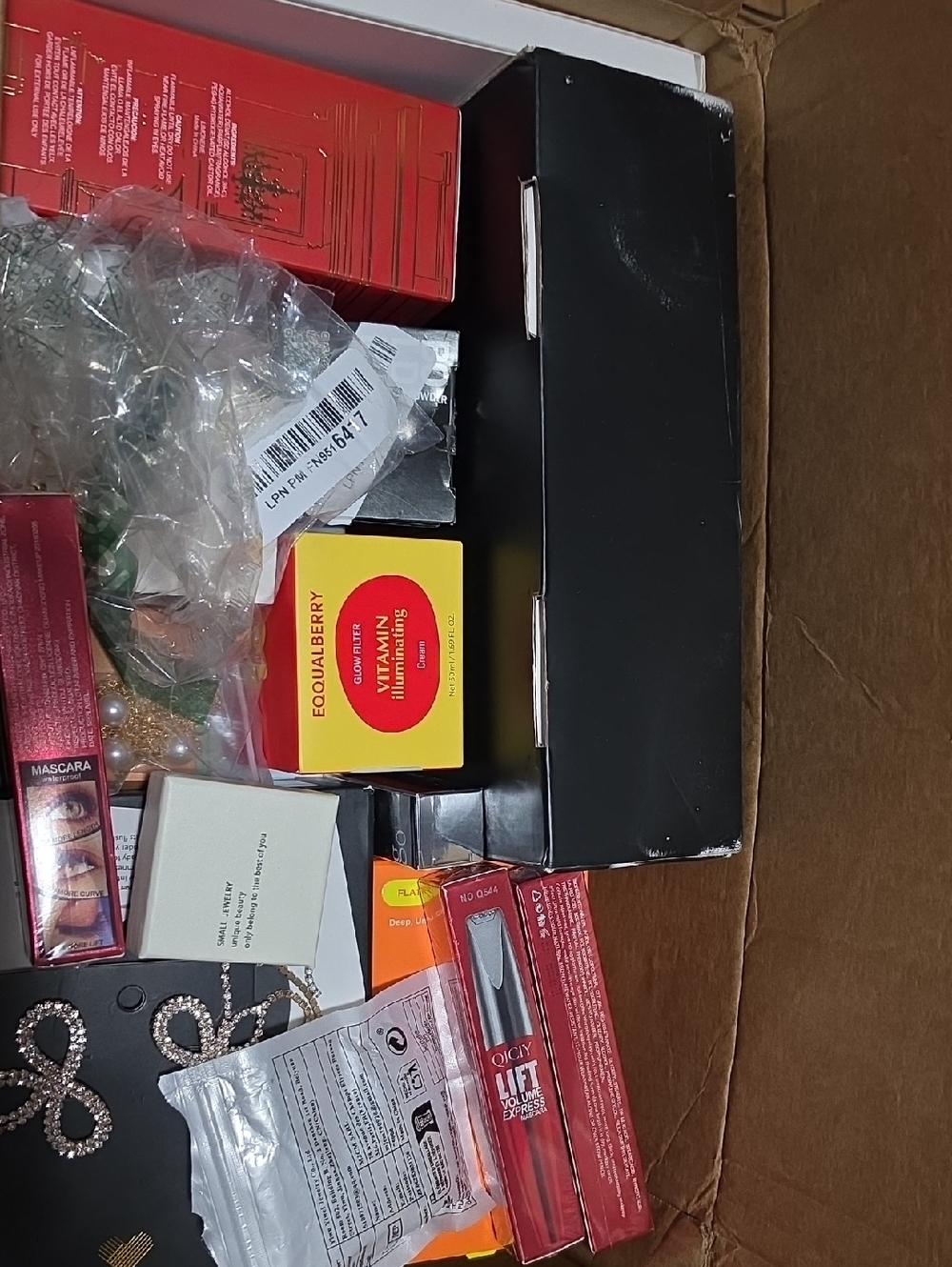 Super Mystery Box Of Health And Beauty